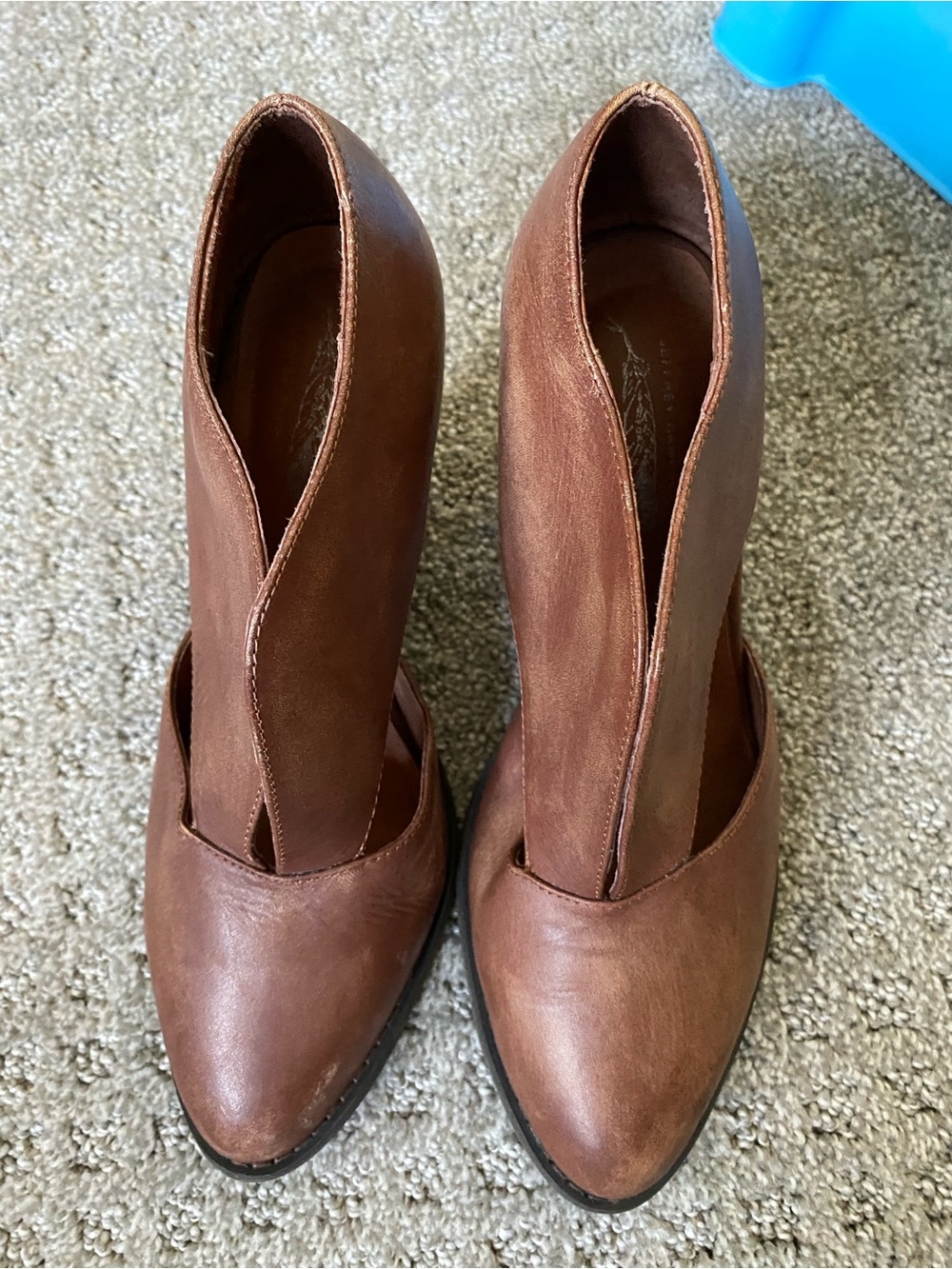 Free People Women’s Brown Leather Pointed-Toe Booties